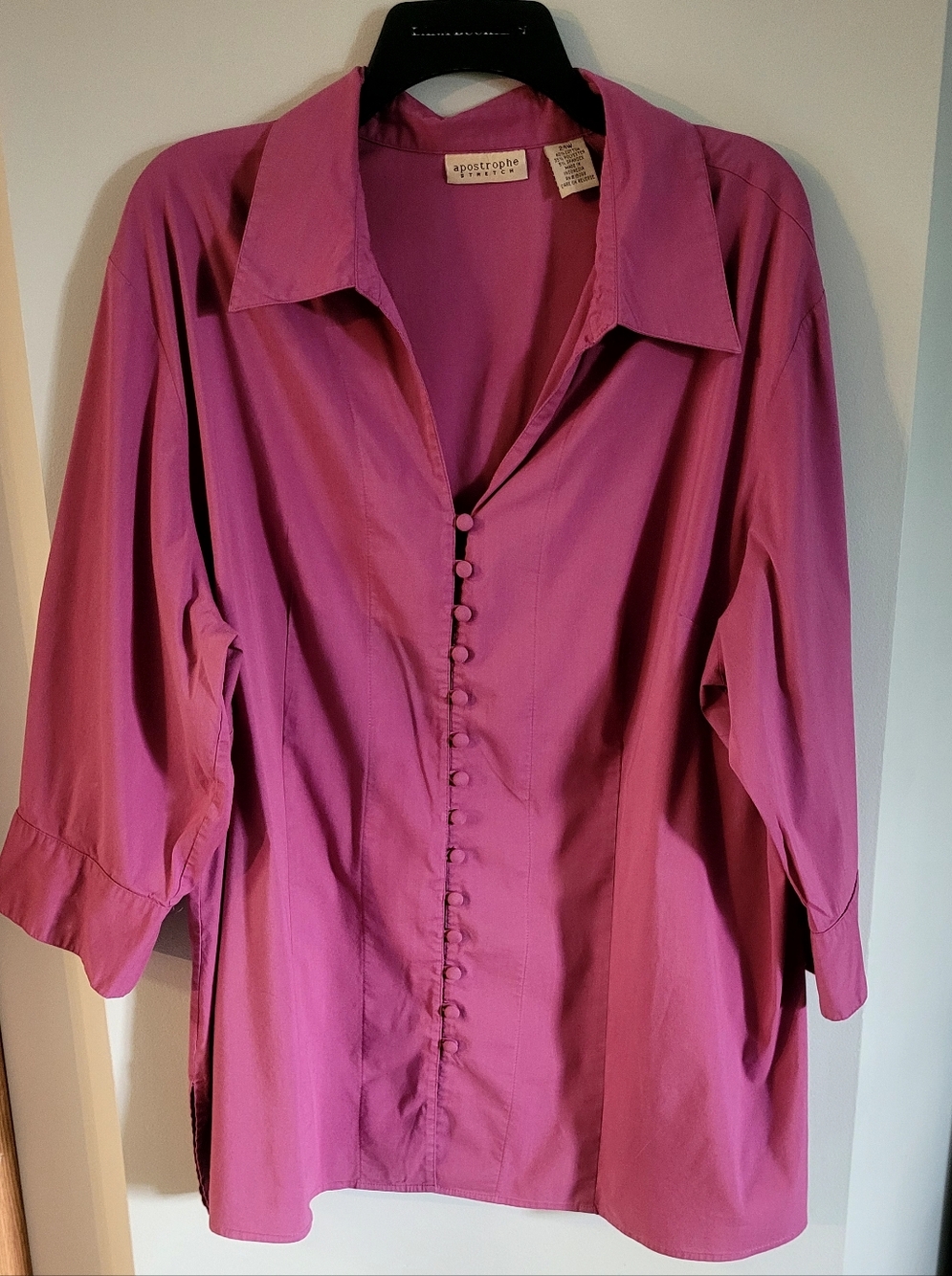 Apostrophe Fuchsia Button-Front Collared Women's Streach Shirt Size: 24w